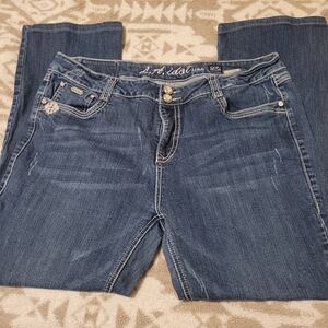L.A. Idol Women's Blue Jeans Size 19.         W 41 X L 33.